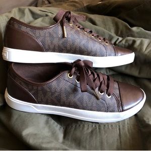❌SOLD❌NWOT Michael Kors Sneakers